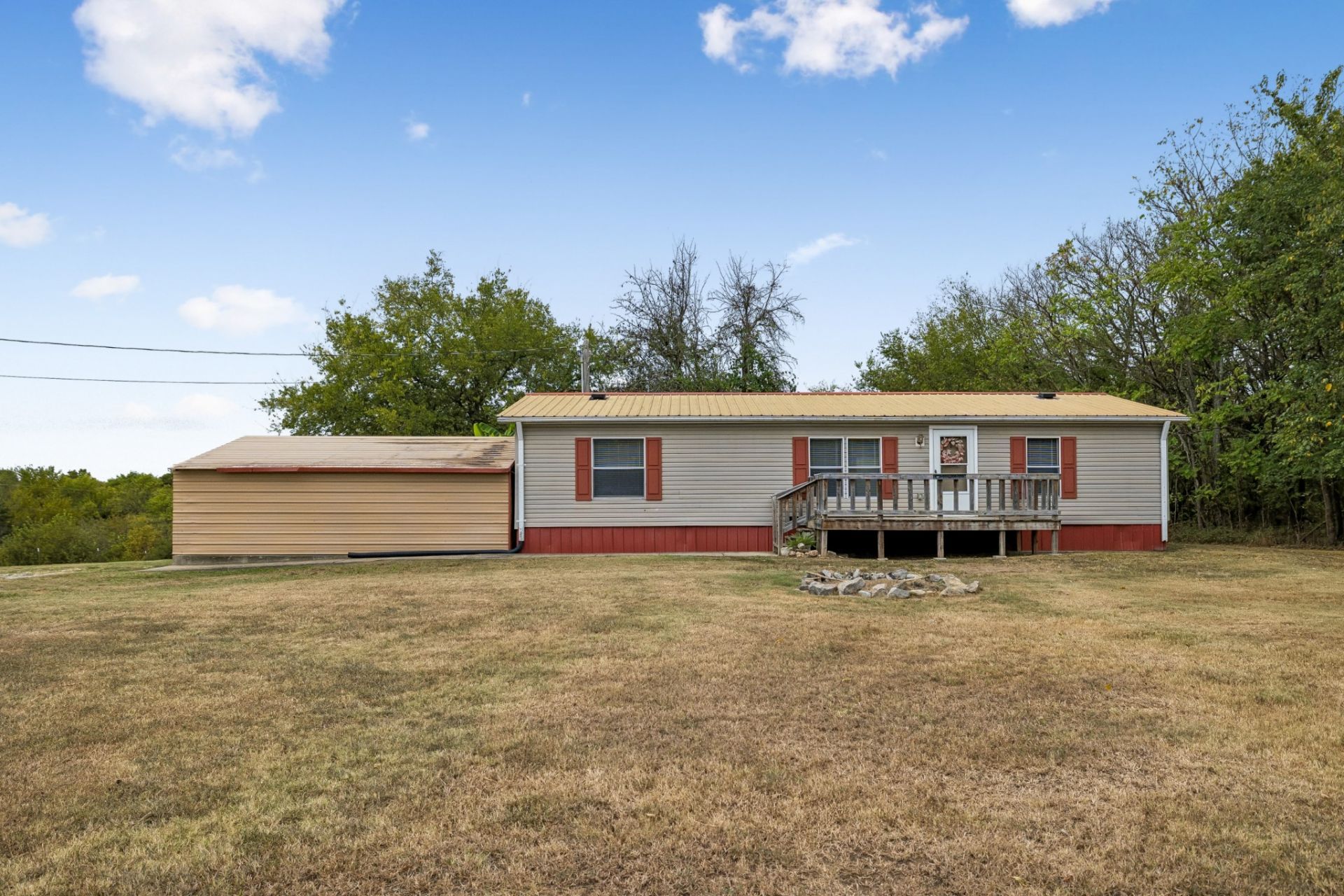 20 Bourn Ln, Brush Creek, TN 38547 Main Photo