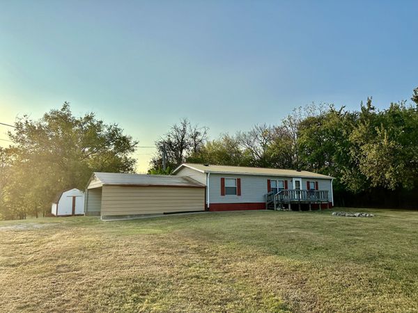 20 Bourn Ln , Brush Creek, TN 38547