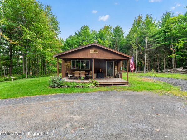 274 County Road 361 , Westerlo, NY 12083