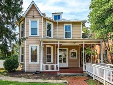 922 JEFFERSON ST E, Charlottesville, VA 22902
