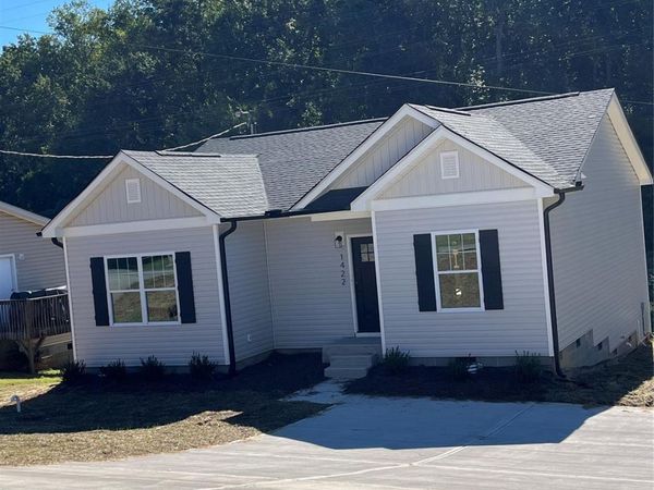 1422 Johnston Street, Gastonia, NC 28054
