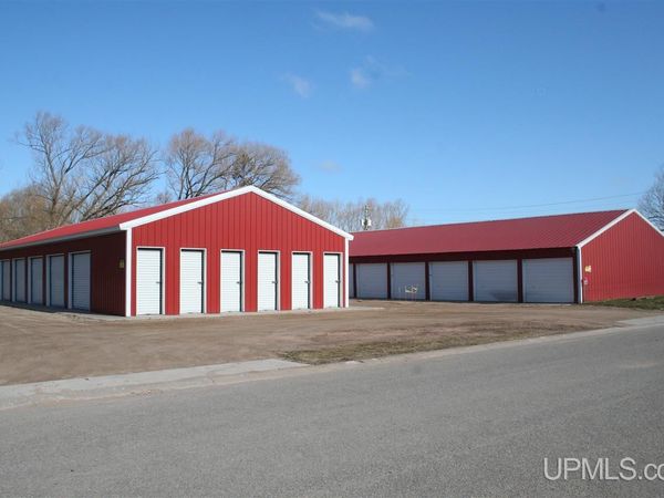 505 Sheridan Avenue, Munising, MI 49862