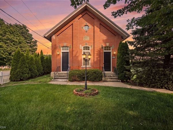 42764 Russia Road , Elyria, OH 44035