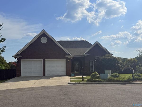 124 Dorset Circle, Arab, AL 35016