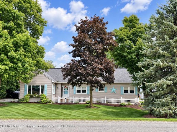 2728 W Lawrence Highway, Charlotte, MI 48813