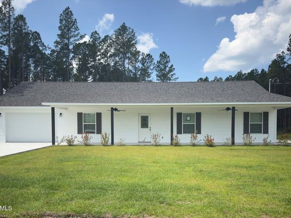 5495 Old Waynesville Road , Waynesville, GA 31566