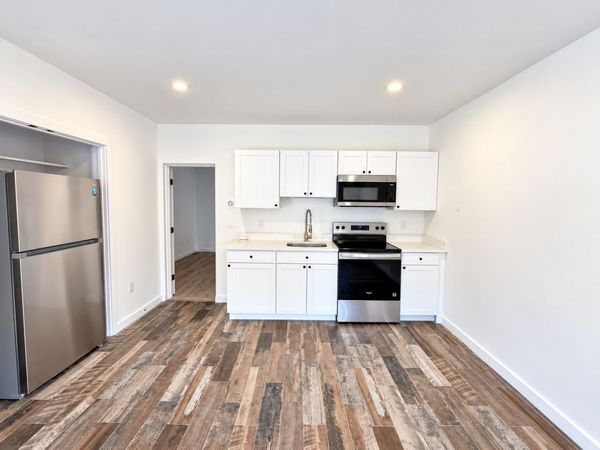 289 Central, Unit 1, Lowell, MA 01852