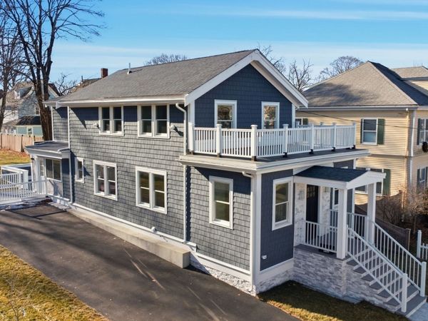 442 High St, Dedham, MA 02026