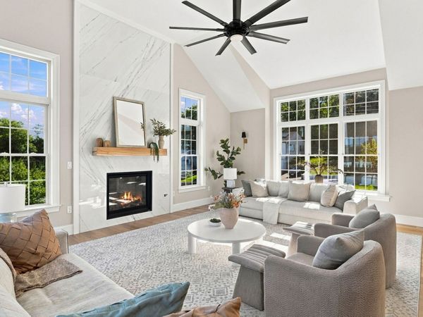 14 Liana St, Woburn, MA 01801