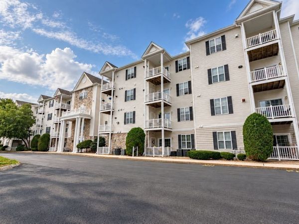 23 Hampshire Rd, Unit 113, Methuen, MA 01844