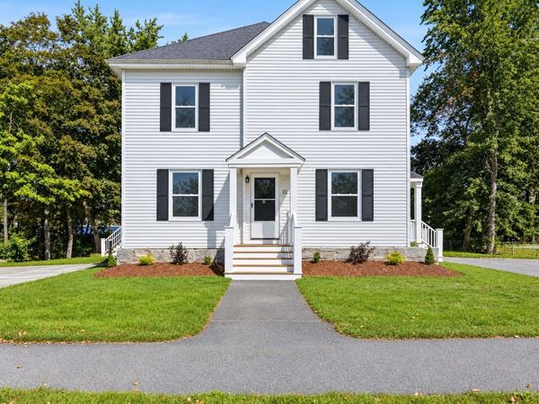 22 Goldsmith Street, Unit 4, Littleton, MA 01460