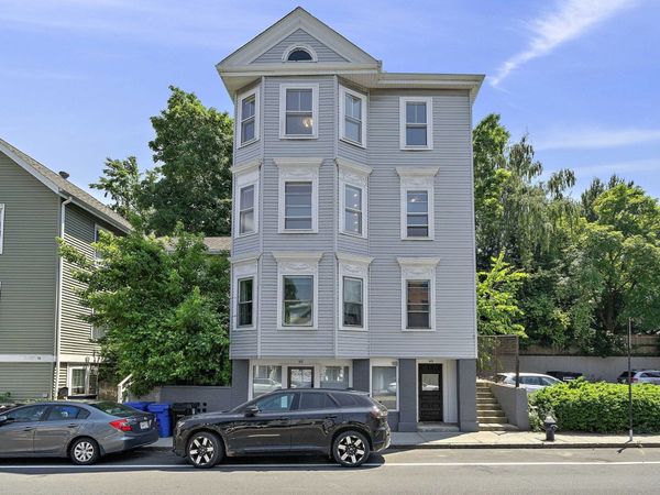 98 Boylston St, Unit 3, Brookline, MA 02445