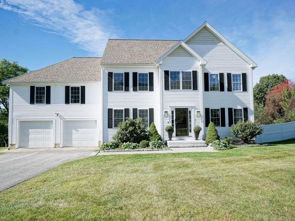 5 Overlook Circle, Haverhill, MA 01835