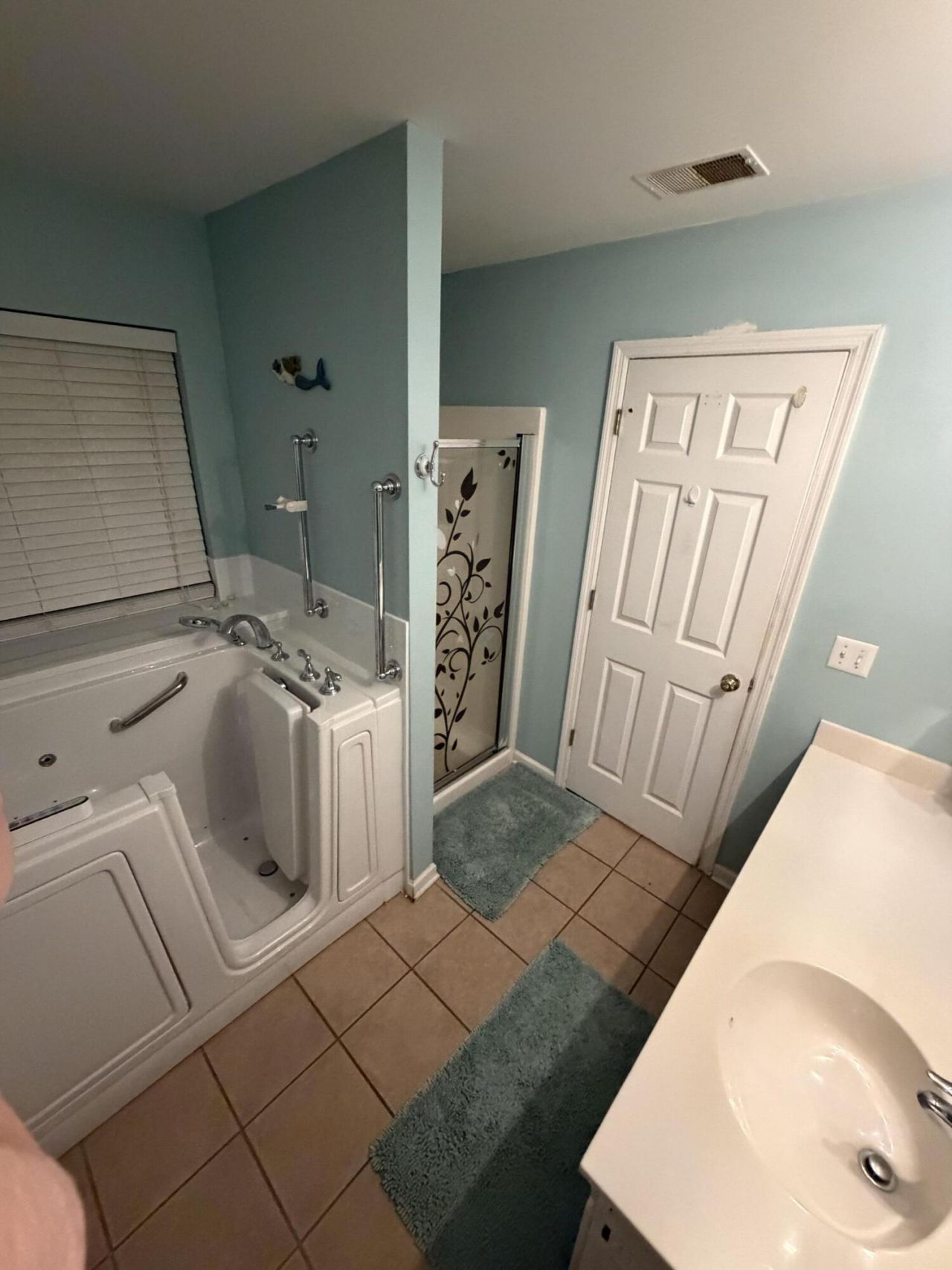 9017 Greenbriar Drive Photo 16