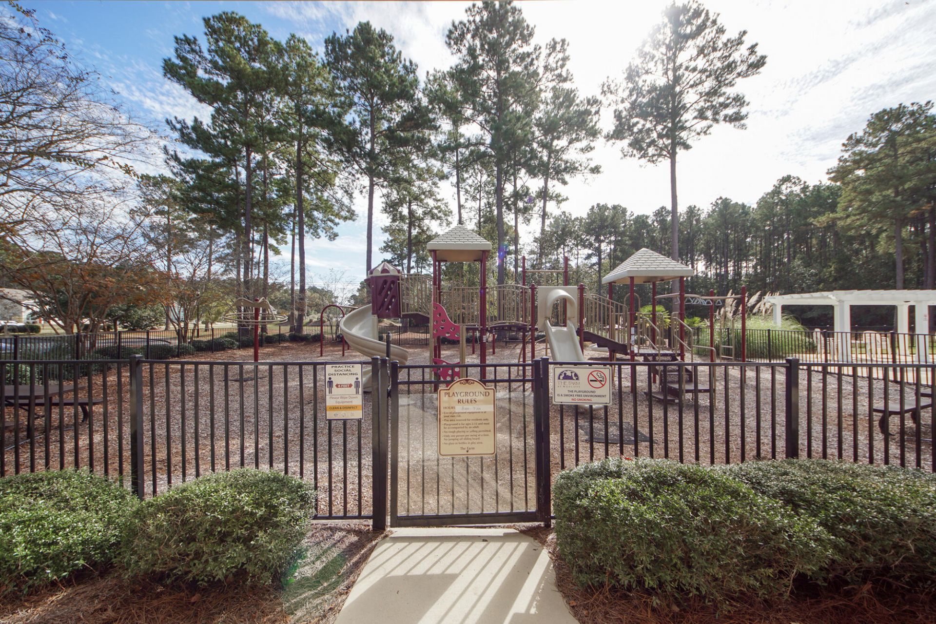 9017 Greenbriar Drive Photo 30