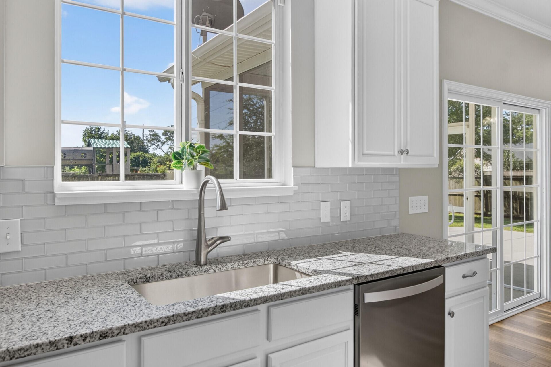 1341 Song Sparrow Way Photo 16