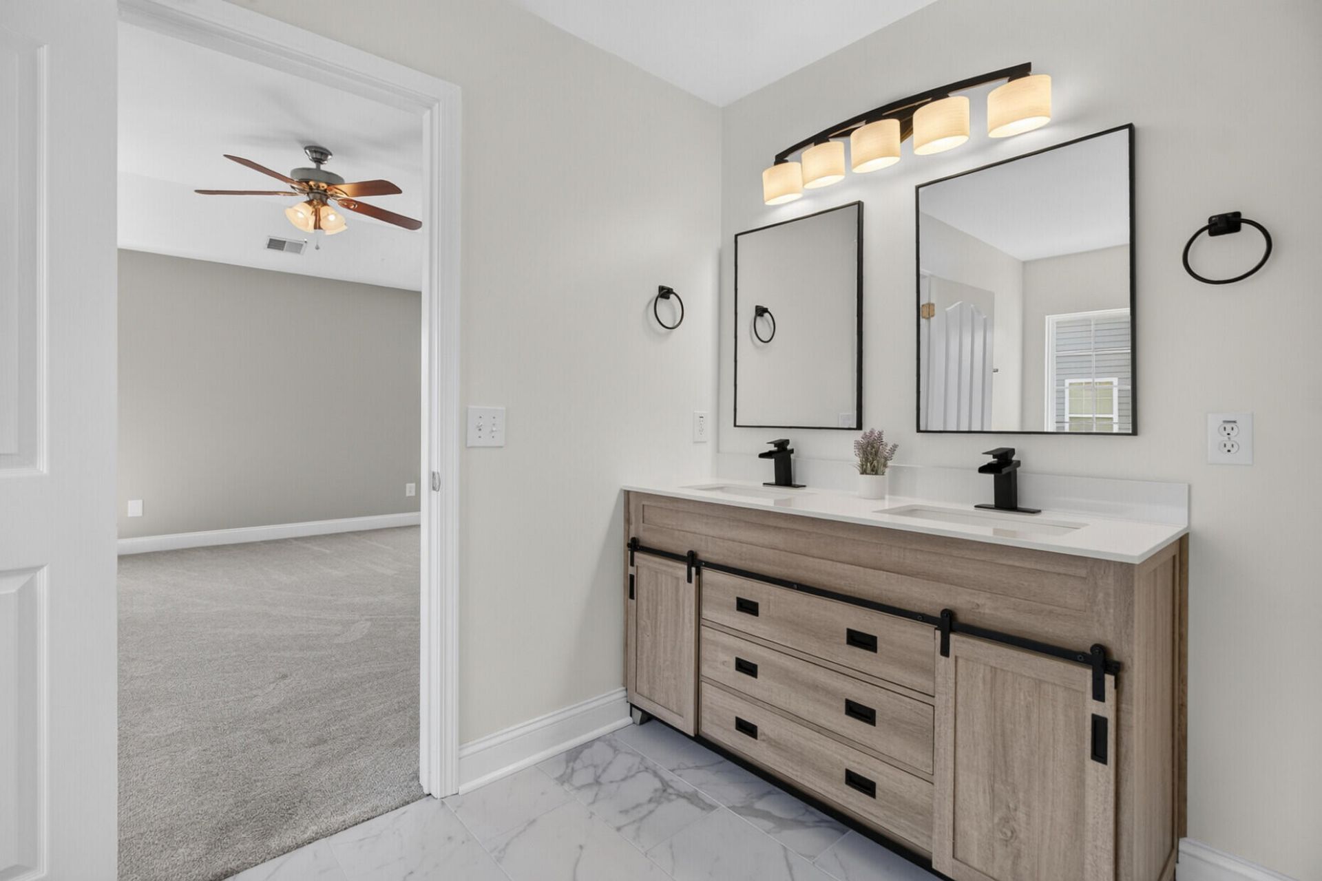 1341 Song Sparrow Way Photo 33