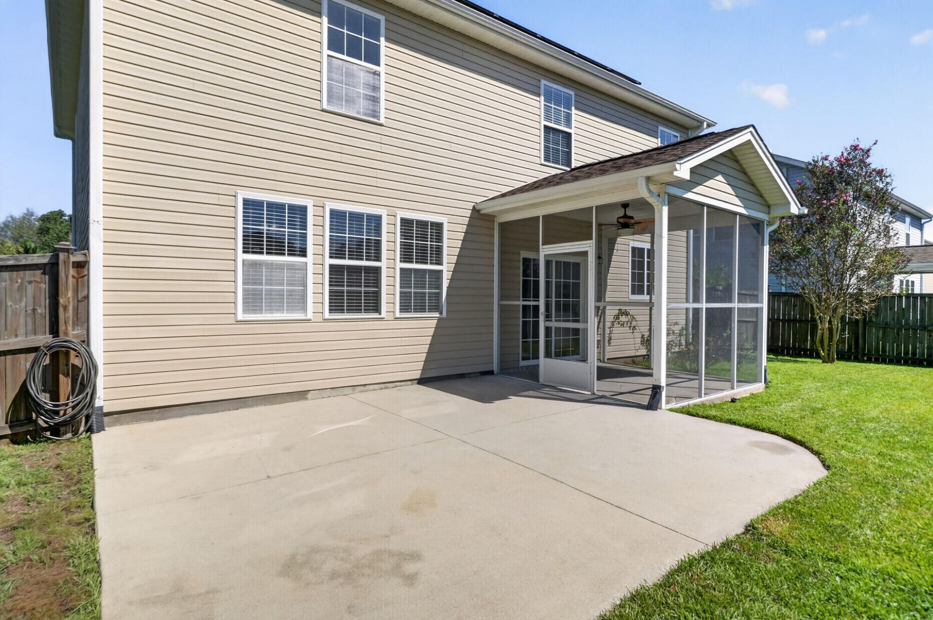 1341 Song Sparrow Way Photo 37
