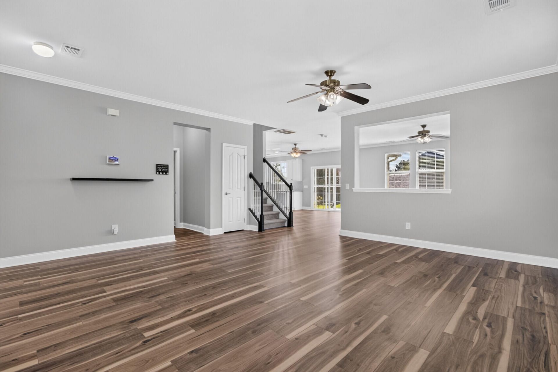 1341 Song Sparrow Way Photo 4
