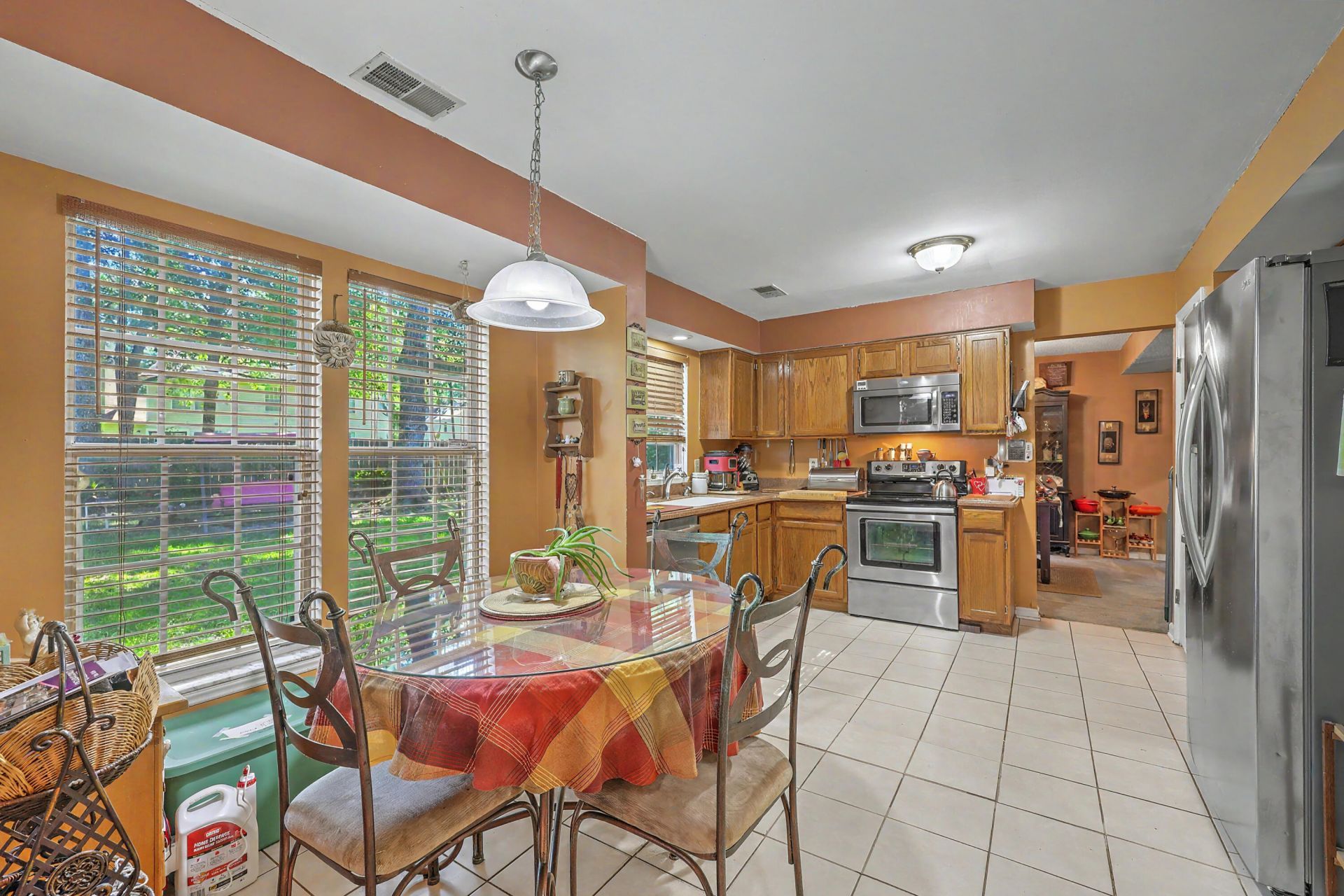 8475 Scotts Mill Drive Photo 14