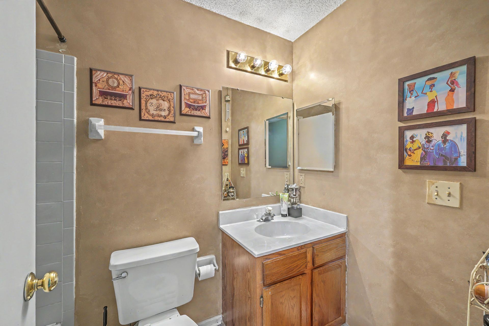 8475 Scotts Mill Drive Photo 19