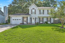 8475 Scotts Mill Drive photo 4