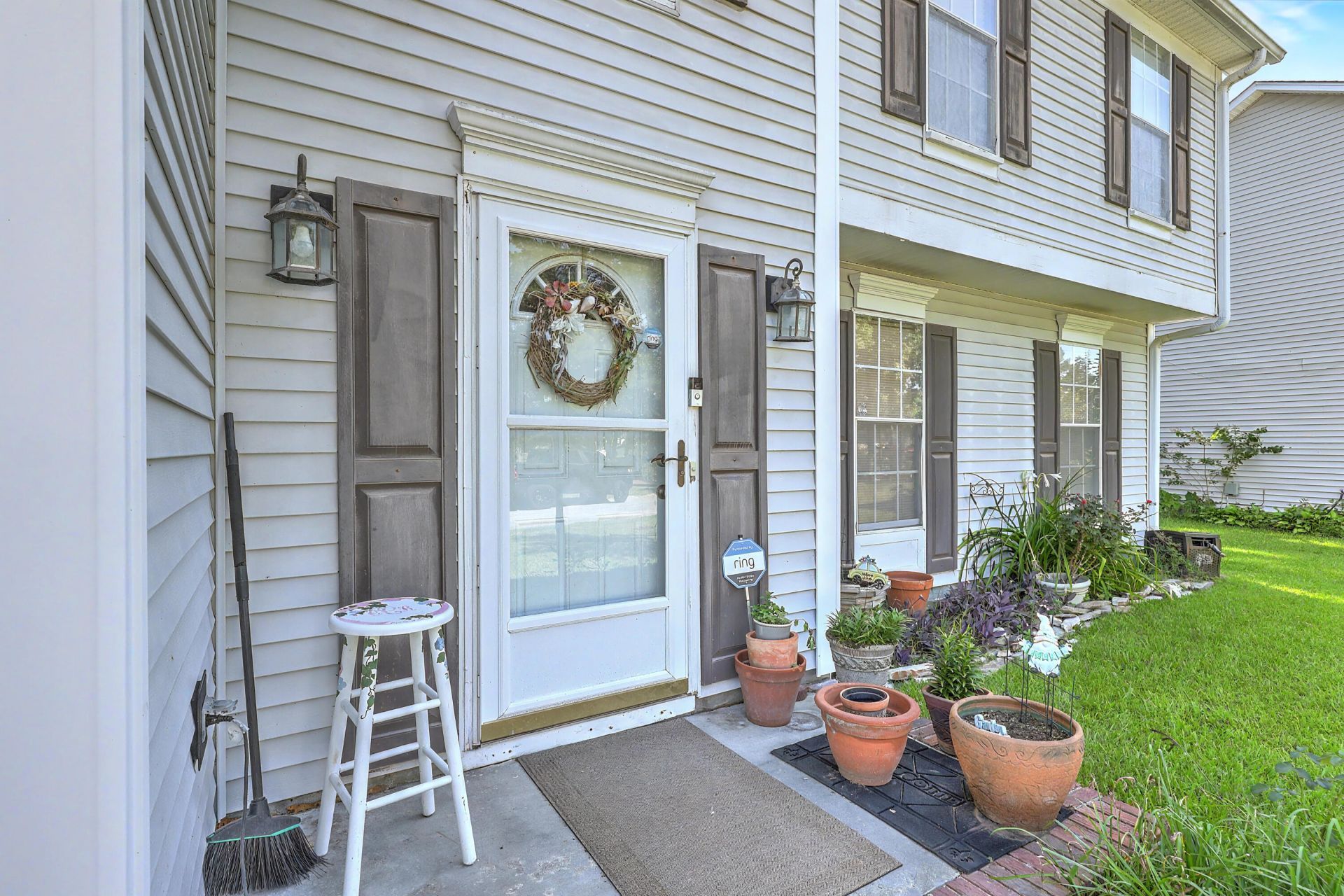 8475 Scotts Mill Drive Photo 4