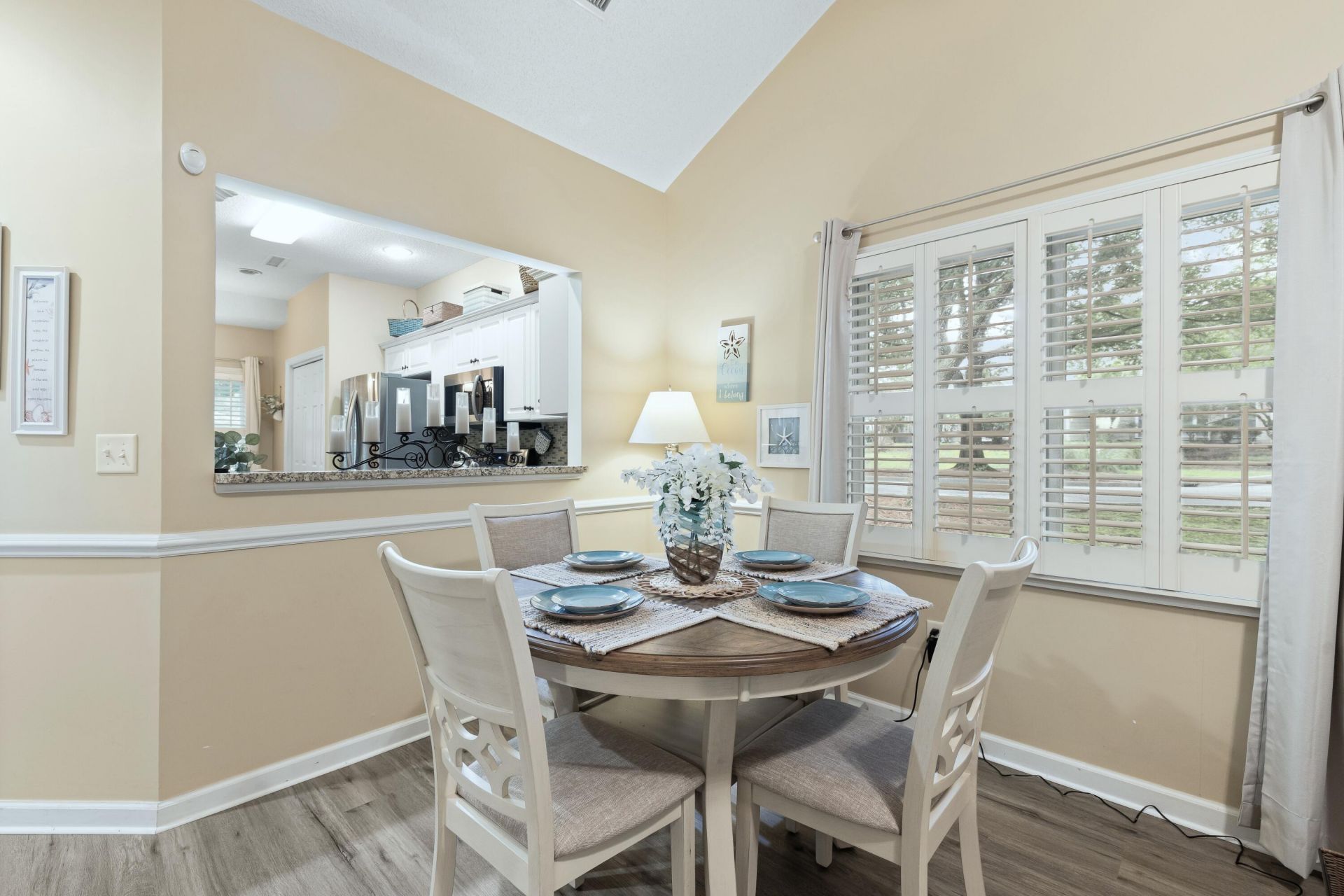 2472 Deer Ridge Lane Photo 13
