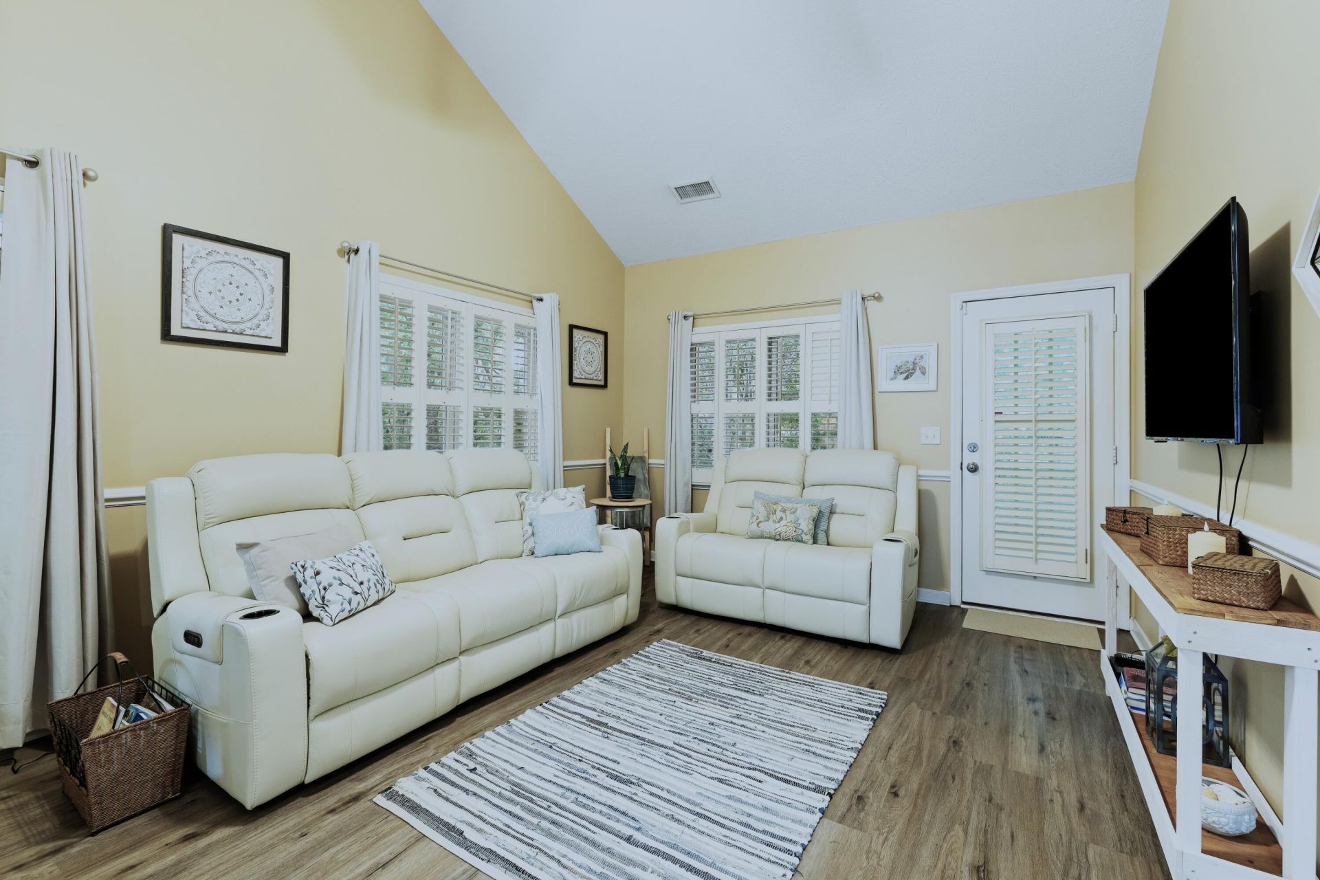 2472 Deer Ridge Lane Photo 14