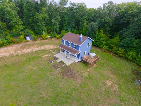 1910 N Gordon Avenue, White Cloud, MI 49349