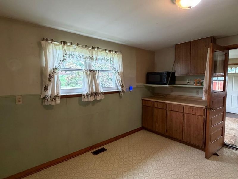 300 Maple Avenue, Carlisle, OH 45005 Photo 11