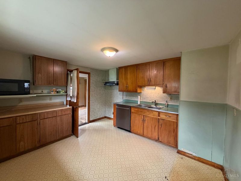 300 Maple Avenue, Carlisle, OH 45005 Photo 13