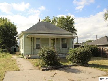 2709 S 9Th Street, Lincoln, NE 68502