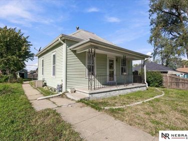 2709 S 9Th Street, Lincoln, NE 68502