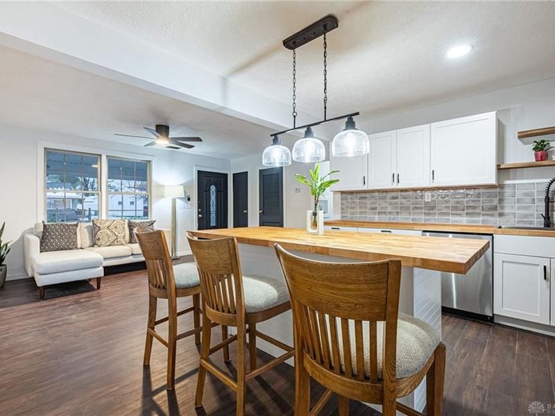 437 Kirkwood Drive, Fairborn, OH 45324 Photo 8