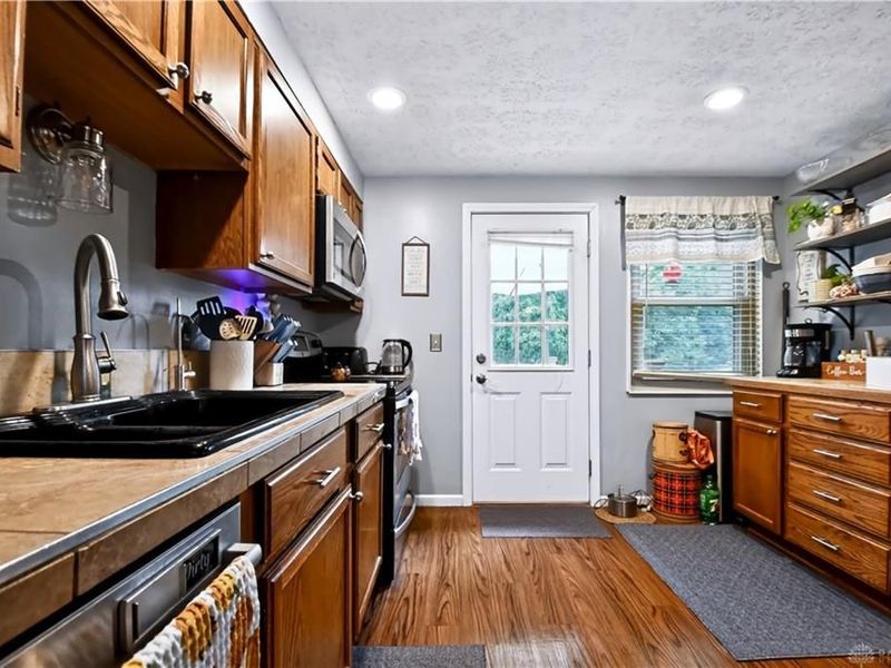 1430 Birch Bark Court, Bellbrook, OH 45440 Photo 10