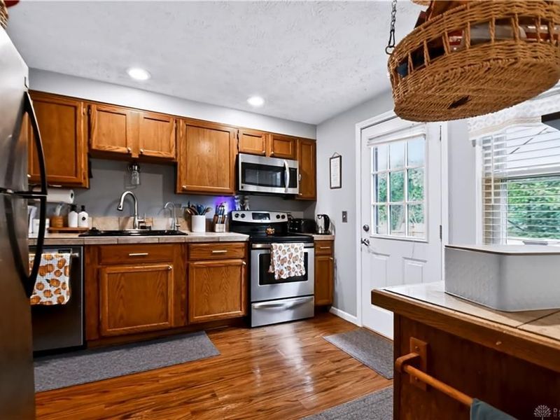 1430 Birch Bark Court, Bellbrook, OH 45440 Photo 8