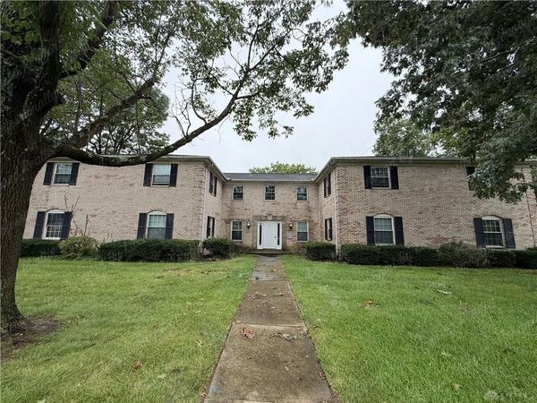 290 E Alex Bell Road, Unit 4, Centerville, OH 45459