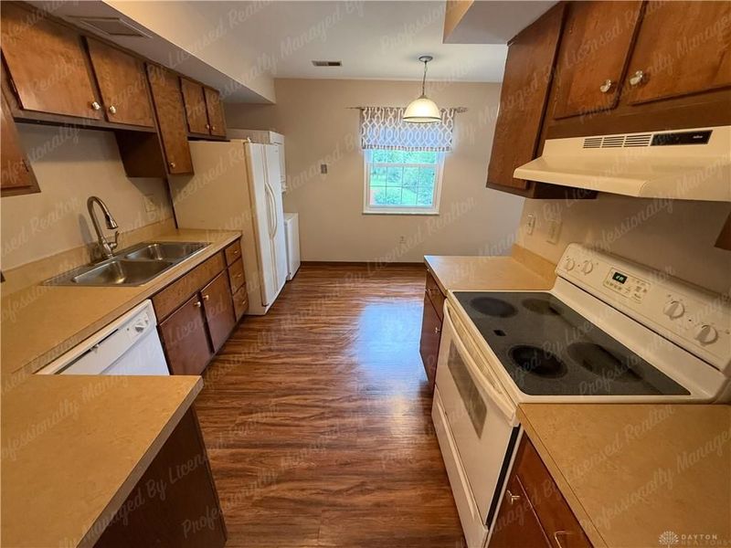 290 E Alex Bell Road, Unit 4, Centerville, OH 45459 Photo 10