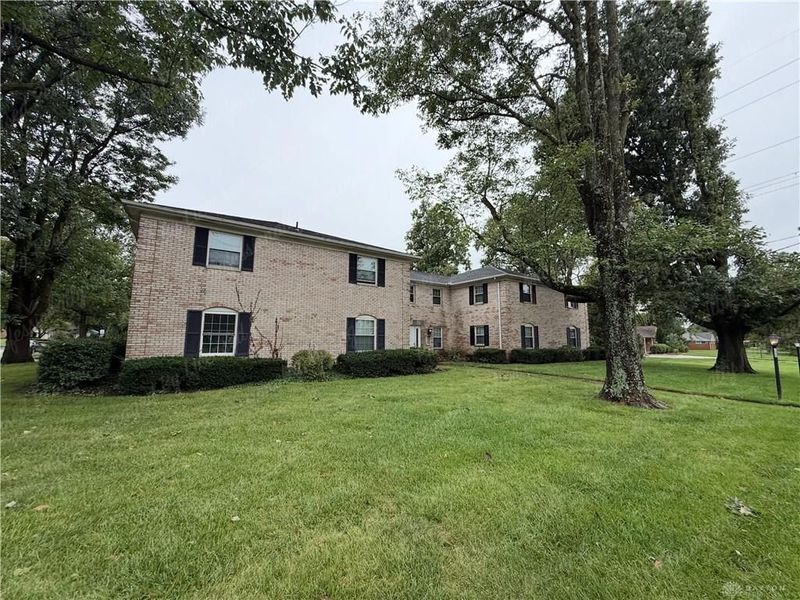 290 E Alex Bell Road, Unit 4, Centerville, OH 45459 Photo 2