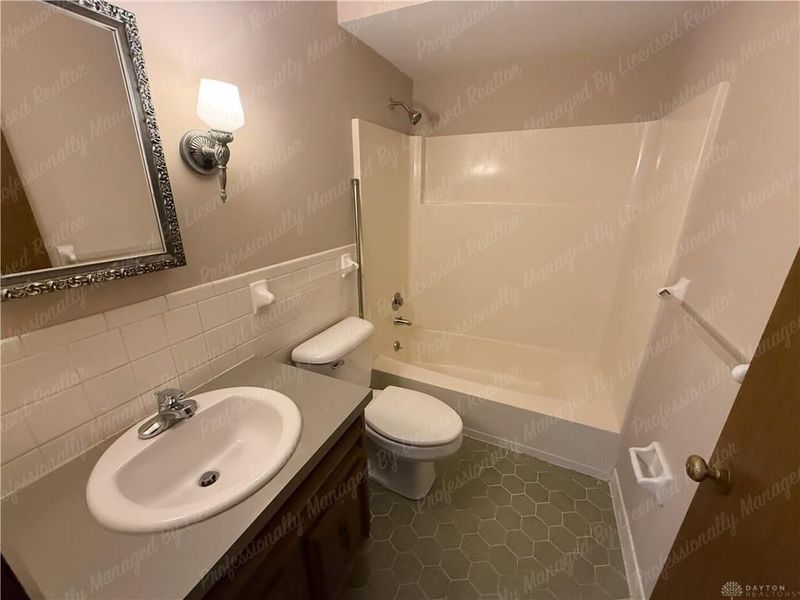 290 E Alex Bell Road, Unit 4, Centerville, OH 45459 Photo 30