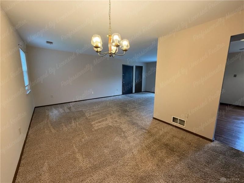 290 E Alex Bell Road, Unit 4, Centerville, OH 45459 Photo 9