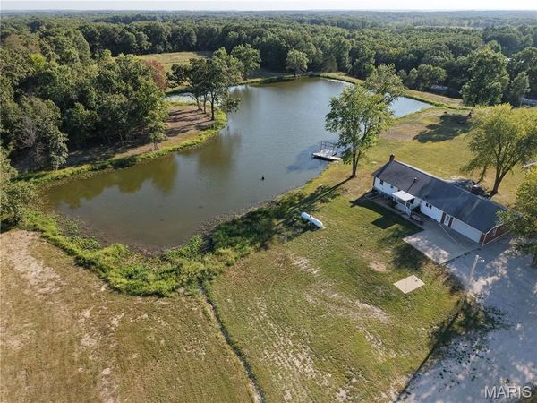 186 S Hwy 19, New Florence, MO 63363