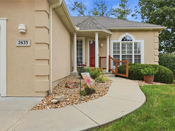 2633 Kensington Place, Leavenworth, KS 66048