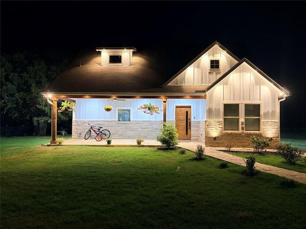357 Private Road 7782, Wills Point, TX 75169