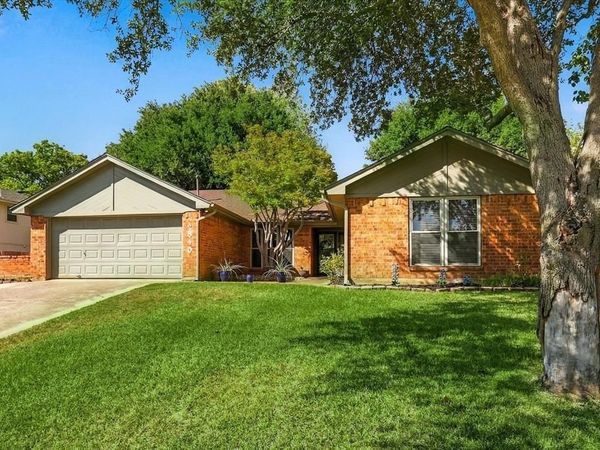 2840 Southridge Drive, Grapevine, TX 76051