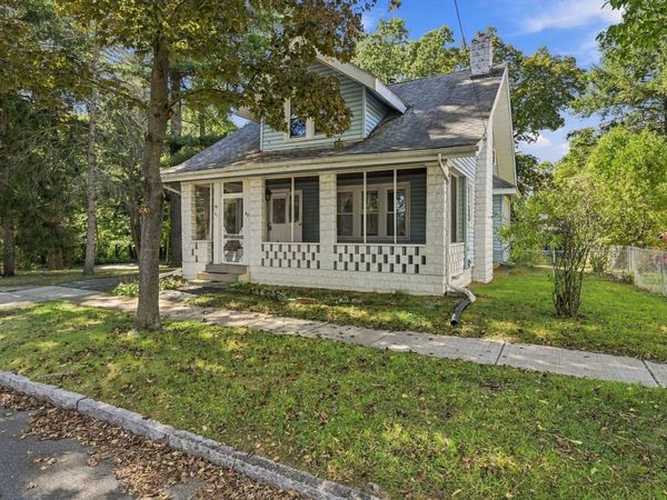 46 Rush St, Springfield, MA 01109