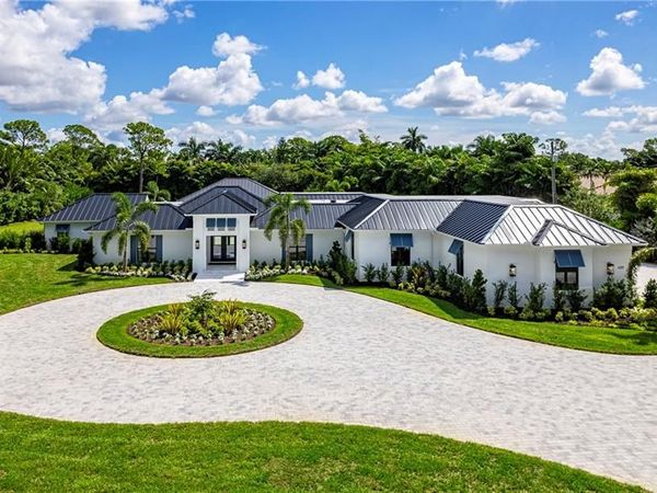 620 Carica RD , NAPLES, FL 34108