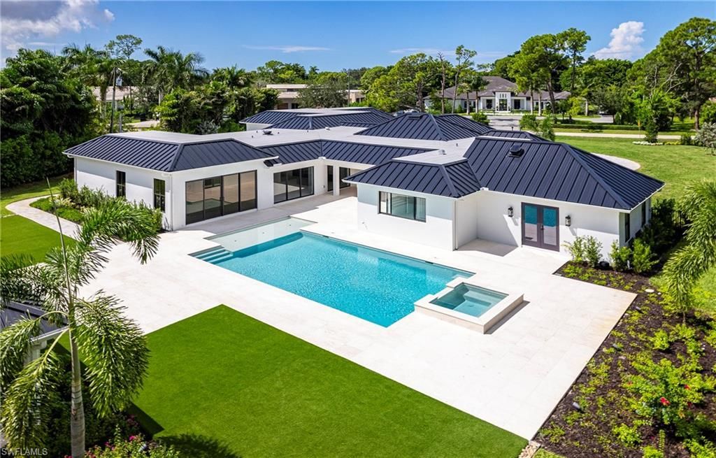 620 Carica Rd , Naples, FL 34108 Photo