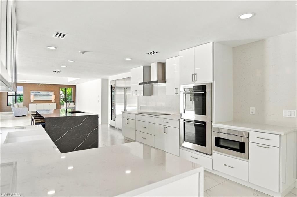 620 Carica Rd , Naples, FL 34108 Photo